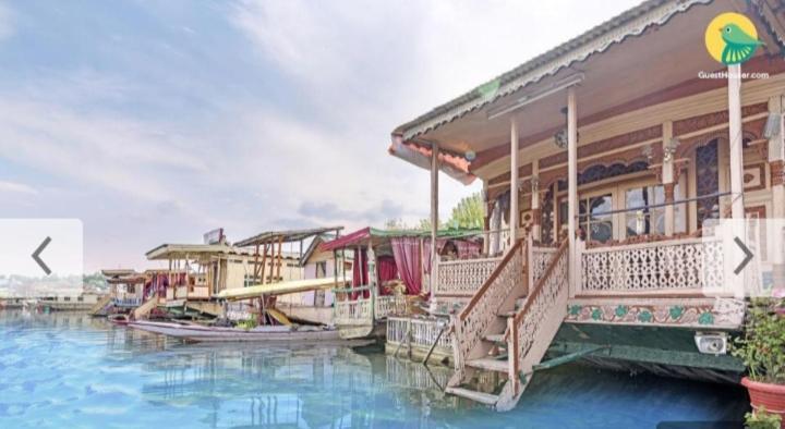New Minar Group Of Houseboats Hotel Srīnagar Buitenkant foto